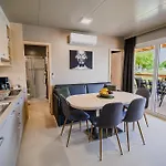 Deluxe View Mobile Homes With Thermal Riviera Tickets