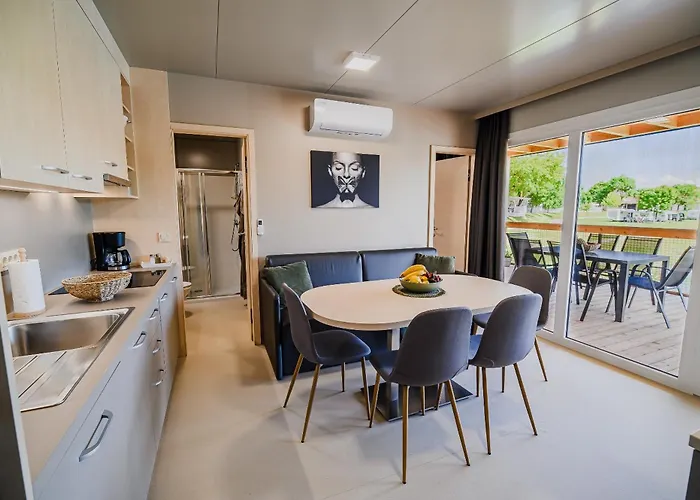 Deluxe View Mobile Homes With Thermal Riviera Tickets